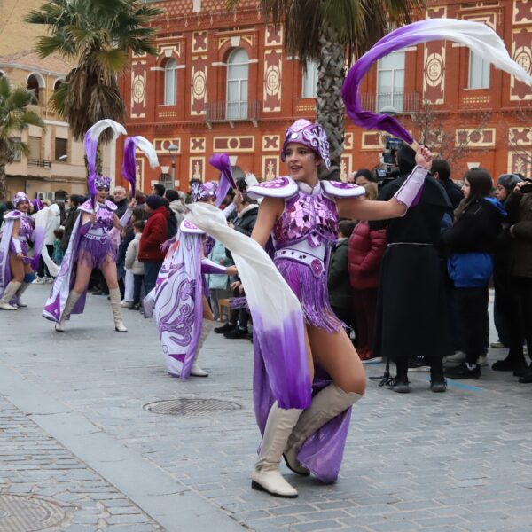 El Ayuntamiento de Manzanares publica fotos del XXXIV concurso regional de comparsas y carrozas (Parte 1)