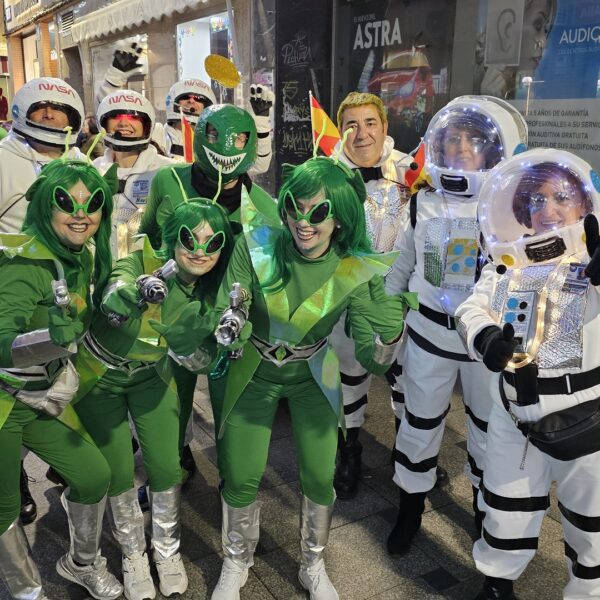 El Carnaval Callejero de Manzanares: Un Estallido de Ingenio, Creatividad y Humor en sus Concursos