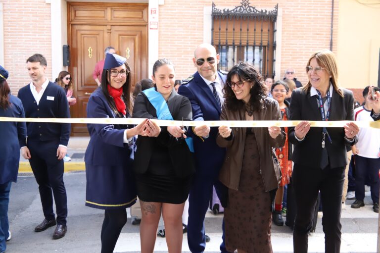 Inauguración del Aeropuerto Internacional ‘Gonzaga’ en el Colegio Don Cristóbal de Manzanares: Un Avance de su Proyecto de Innovación
