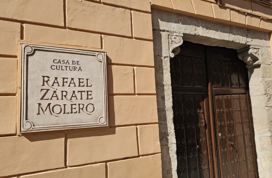 La Casa de Cultura de Manzanares Renombrada a ‘Rafael Zárate Molero’ por el Ayuntamiento