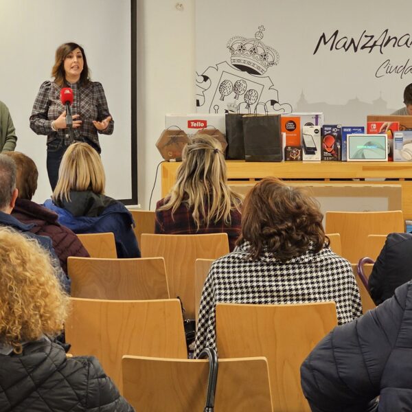 Las Asociaciones Empresariales Resaltan las Iniciativas Municipales de Estímulo al Comercio Local: Más de 40 Premios Otorgados por el Ayuntamiento