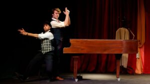 Teatro Musical ‘Asesinato para dos’ y Trío de Sesiones de Cine Destacan en la Agenda Cultural de Manzanares este Sábado