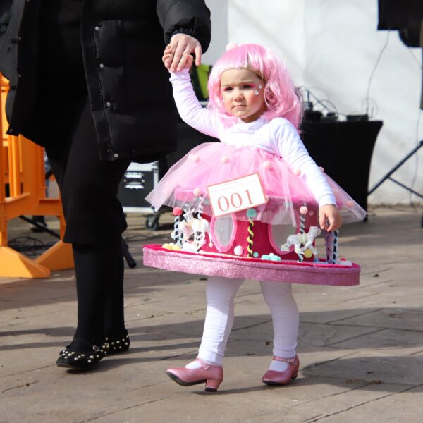 XXXVIII Concurso de Disfraces Infantiles Inunda de Emoción los Paseos del Río con Ambiente Espectacular: Esperada Entrega de Premios Próximamente