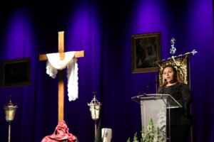 Consoly León Arias celebra la fe e identidad manzanareña en la XXII Exaltación Cofrade de la Hermandad del Santo Entierro y Virgen de la Soledad