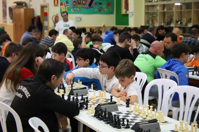 El Campeonato de Ajedrez ‘Ciudad de Manzanares’ se consolida como una Competencia Intergeneracional en su Séptima Edición, con José Ramón Ramírez Díaz como Campeón