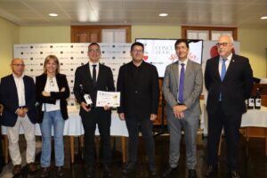 El gobierno de Castilla-La Mancha confía en el impulso europeo al sector vitivinícola con el paquete de ayudas para el vino.