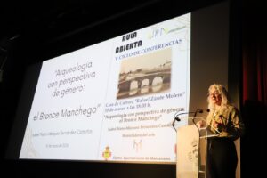 Isabel Nieto-Márquez, Destacando el Rol Activo de las Mujeres en la Época del Bronce Manchego en la Universidad Popular de Manzanares