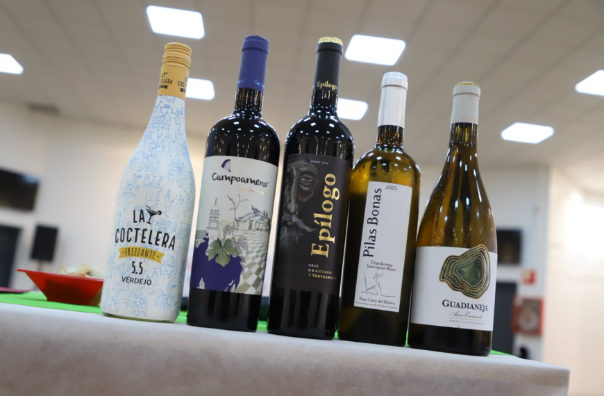 Gran participación en la XIII edición de la Cata Solidaria: Más de 200 personas asistieron en el Pabellón de muestras del recinto ferial esta mañana