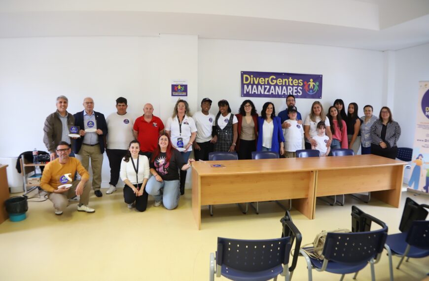 DiverGentes Manzanares Conmemora su Primer Año con Acto de Agradecimiento al Ayuntamiento y Otras Entidades