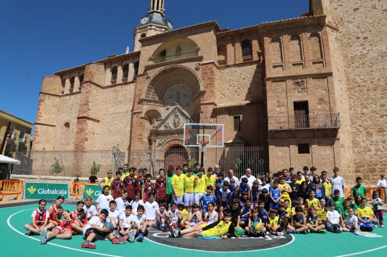 La Plaza de la Constitución Vibra con el Basket: Jornada Matutina del #3x3circuitoglobalcaja en Castilla