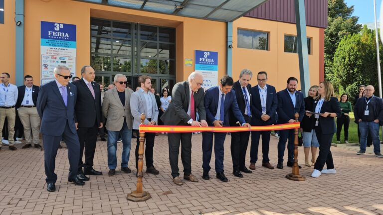 Manzanares se Convirtió en el Núcleo de la Hostelería Durante la III Feria Regional de Proveedores de Efran Distribuciones, Inaugurada por José Manuel Caballero
