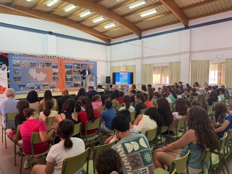 Alto Guadiana Mancha presenta en Manzanares las nuevas unidades didácticas comarcales para acercar el territorio a las aulas
