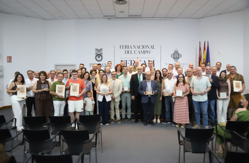 Fercam premia la excelencia y dedicación en el sector primario en su 64ª edición de la Feria Nacional del Campo
