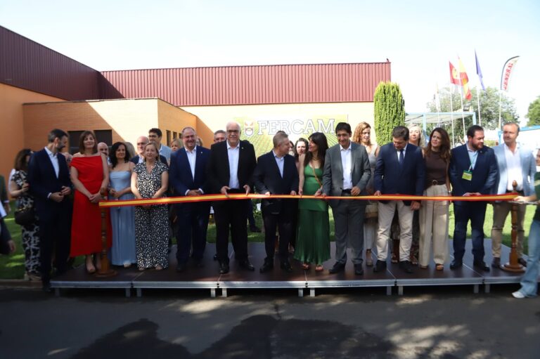 Galería de Imágenes: Unanimidad Política e Institucional en la Inauguración de la 64º Feria Nacional del Campo