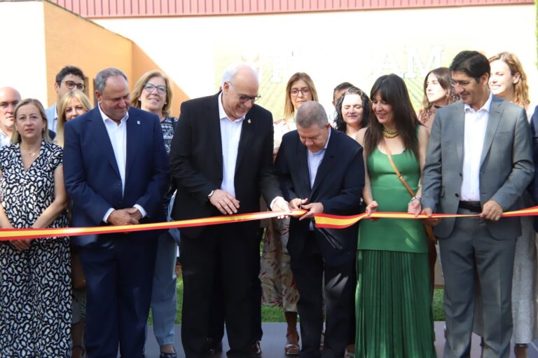 Presidente García-Page Inaugura #Fercam2026 en el Apogeo de la Feria, Gobierno Regional Ratifica Compromiso con el Evento