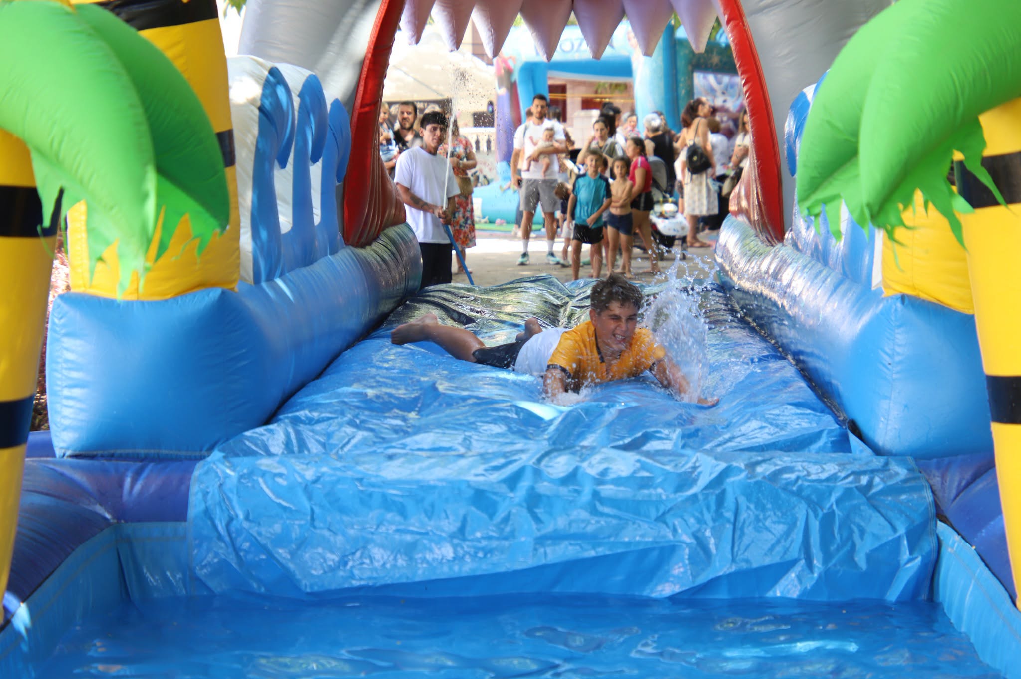 Inicio de la Feria y Fiestas 2026: Diversión Acuática y Parque Infantil en el Paseo del R
