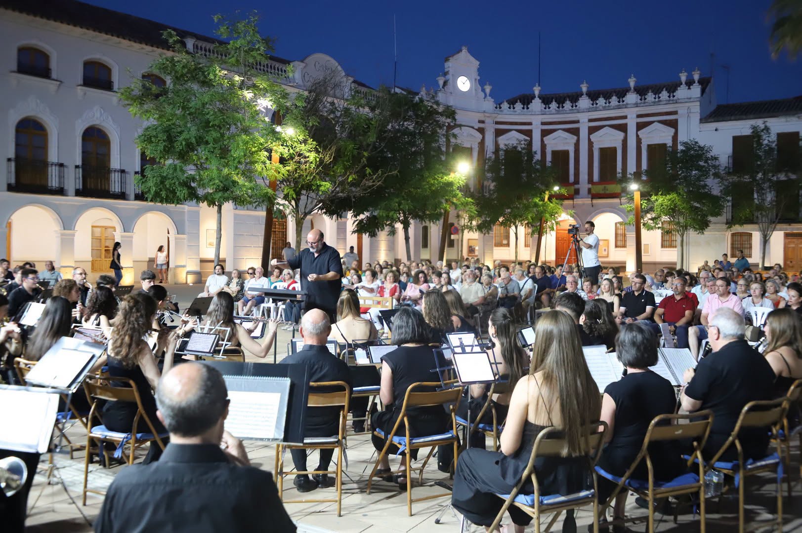 La Banda de Manzanares AMC Julián Sánchez-Maroto Triunfa Nuevamente en la Feria bajo la Batuta de Antonio Fernández-Palomino