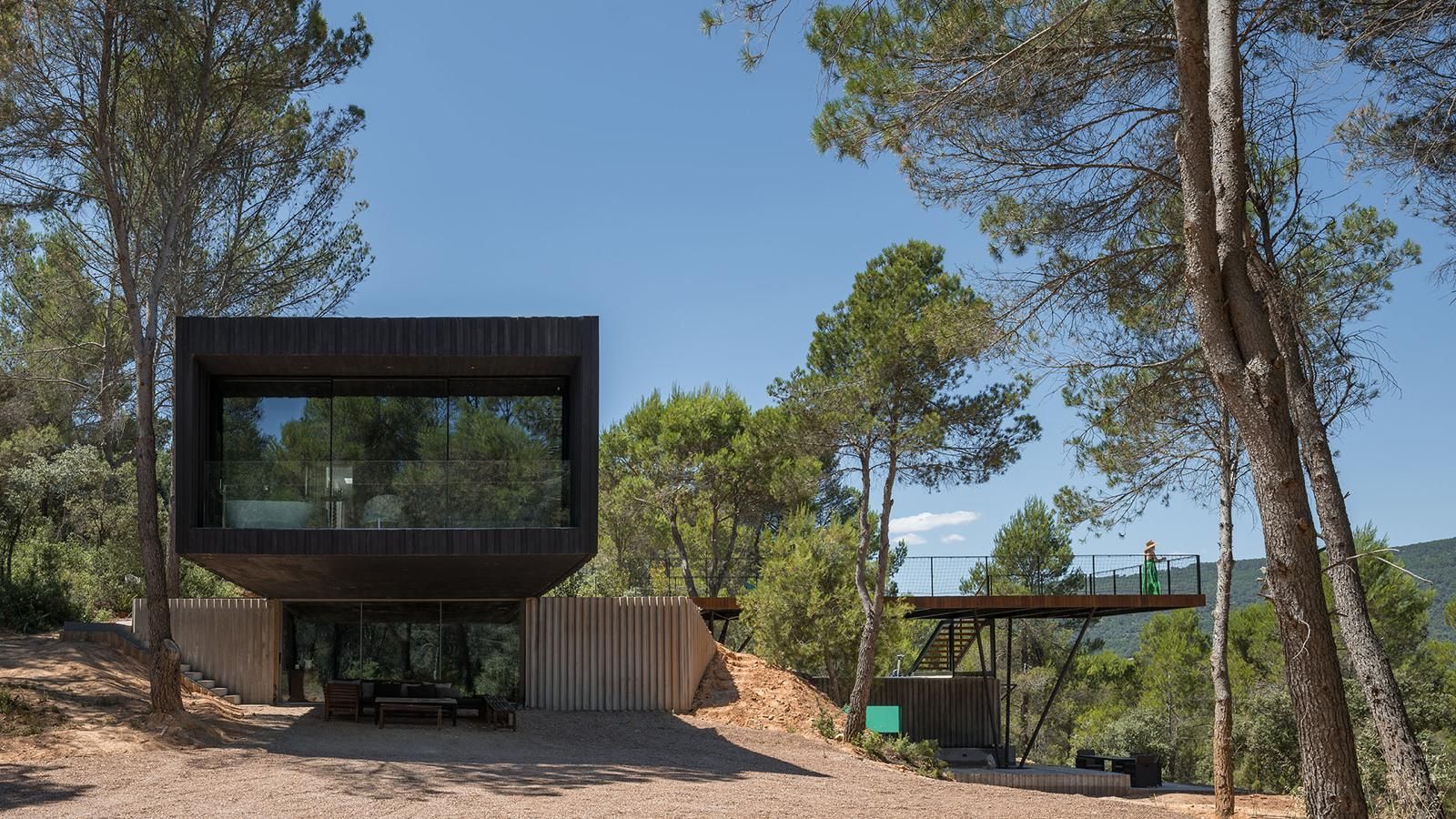La Casa Embarcadero: Fusión Perfecta de Arquitectura y Paisaje