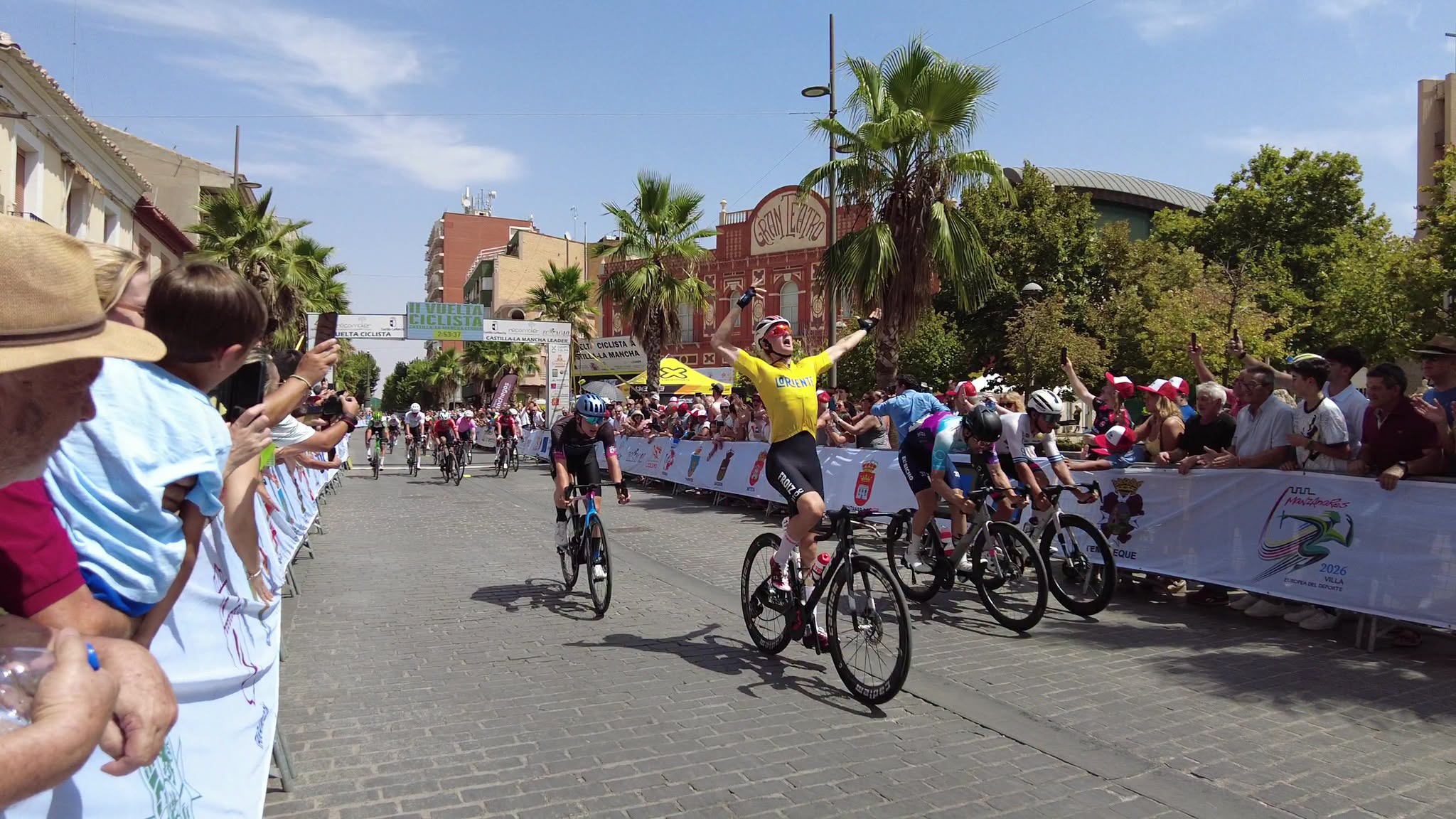 Triunfo de Mika Vijfvinkel en la última etapa de la II Vuelta Ciclista Castilla en Manzanares