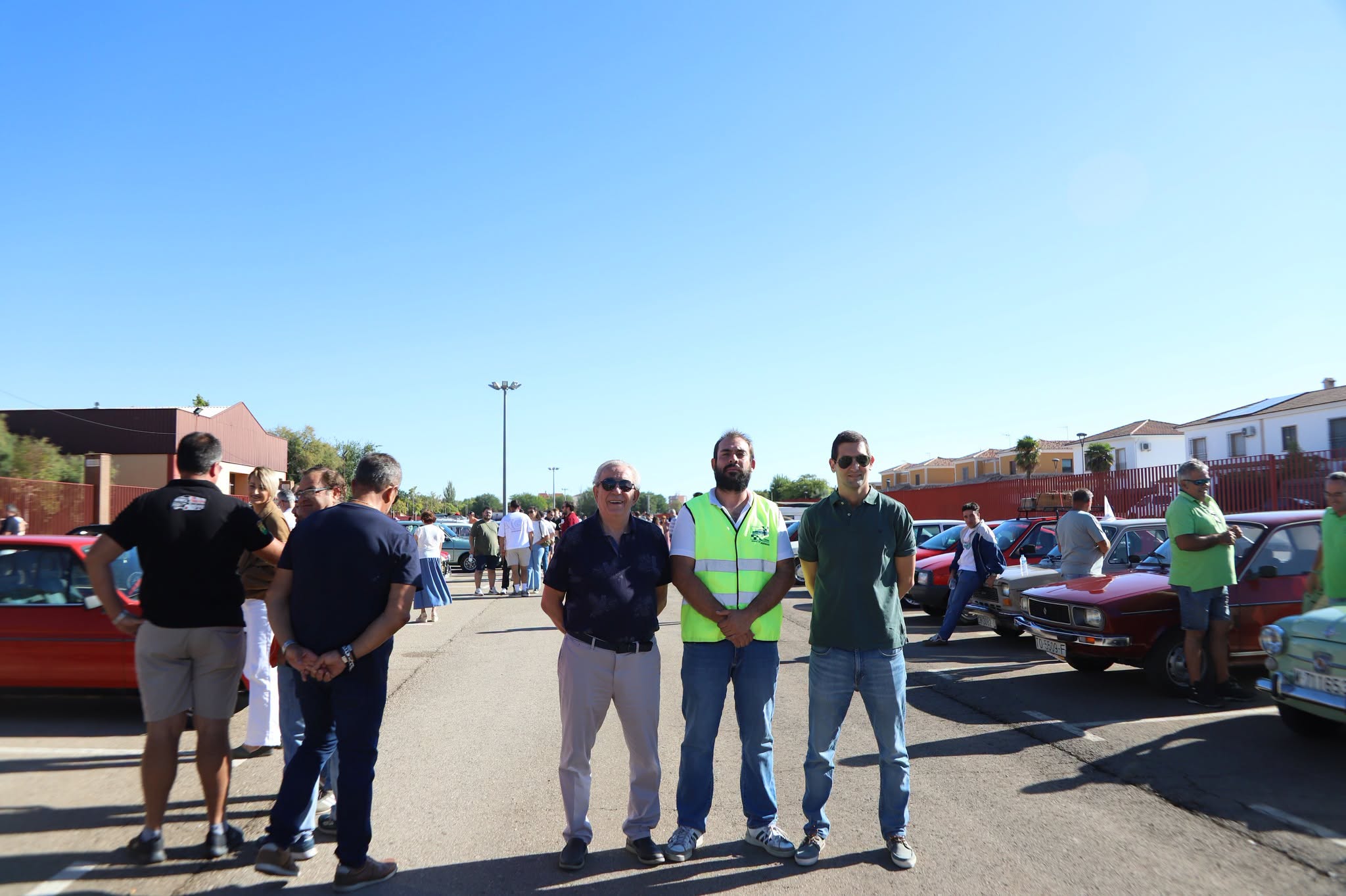 El Cuatro Tiempos Automóvil Club celebra un Récord de Participación en su XIII Encuentro de Coches Clásicos con 120 Vehículos