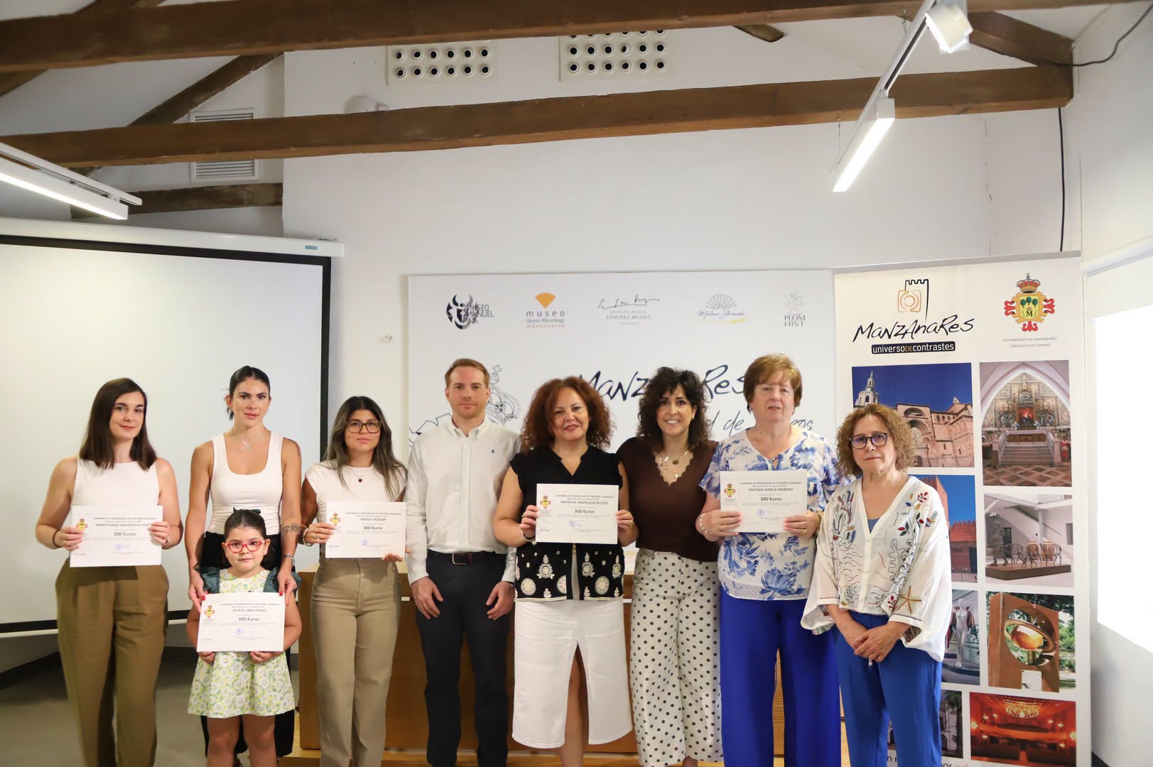 Entrega Exitosa de Premios en la Campaña ‘Rasca una Sonrisa a tu Comercio’: El Ayuntamiento y Asociaciones Empresariales Expresan Satisfacción