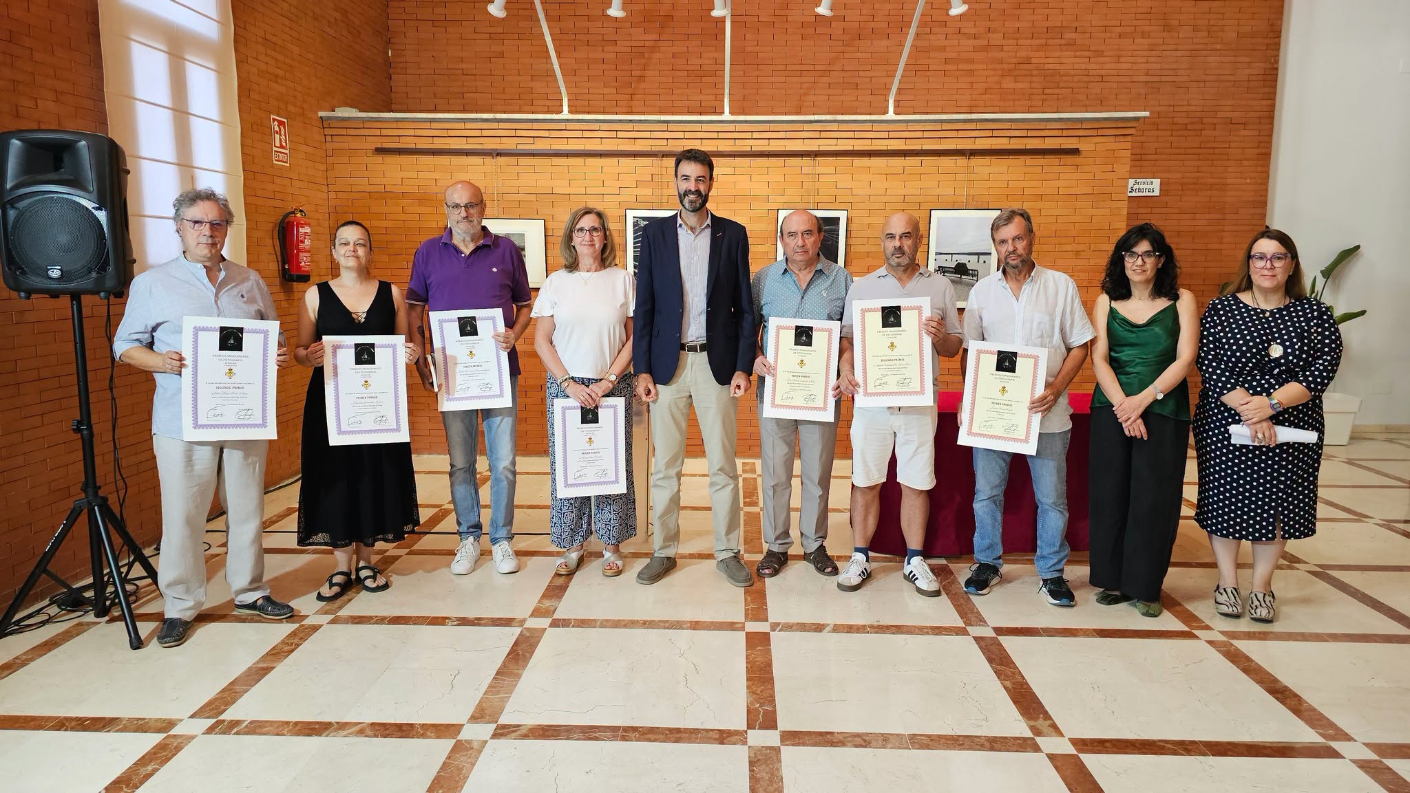 Fiesta Patronal 2026 de Manzanares: Exposición Fotográfica y Entrega de XX Premios ‘Manzanares’ en un Viernes Variopinto
