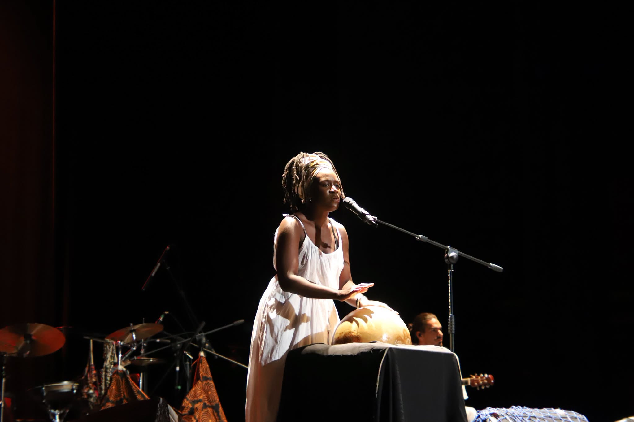 Fin de semana de diversidad musical en el Gran Teatro de Manzanares con ‘FusioManz’ y la actuación de Alana Sinkëy
