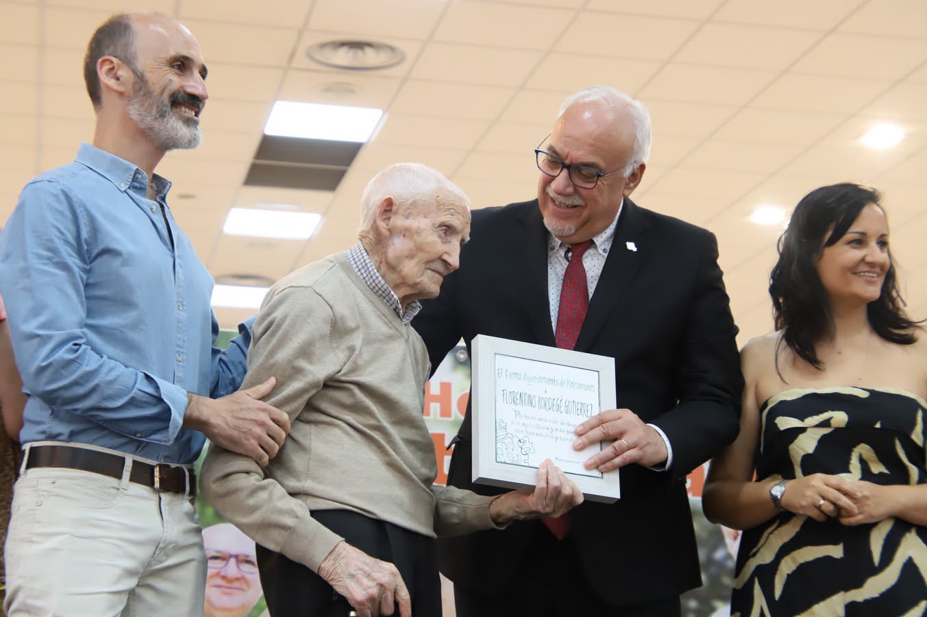 Homenaje a Florentino Bordegé, Isabel Manzanares y José Herrera en Comida para Mayores: Julián Nieva Anuncia Próximas Actividades