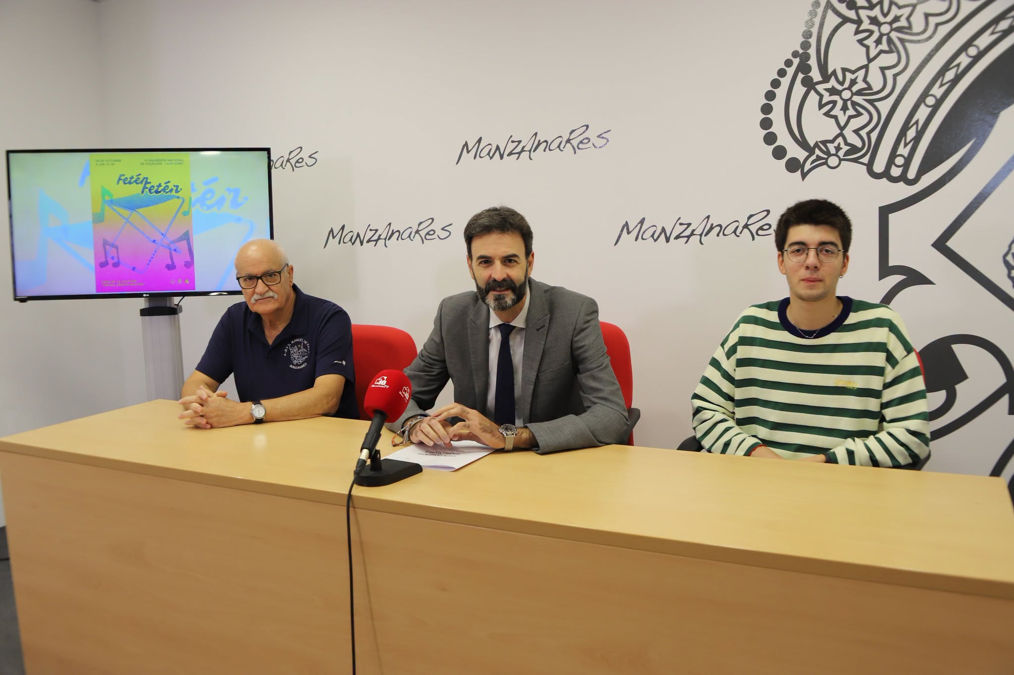 Fetén Fetén premiado con el VI Galardón Nacional de Folklore ‘Juan Cañí’, otorgado por Manuel De Falla-Manzanares Amyd