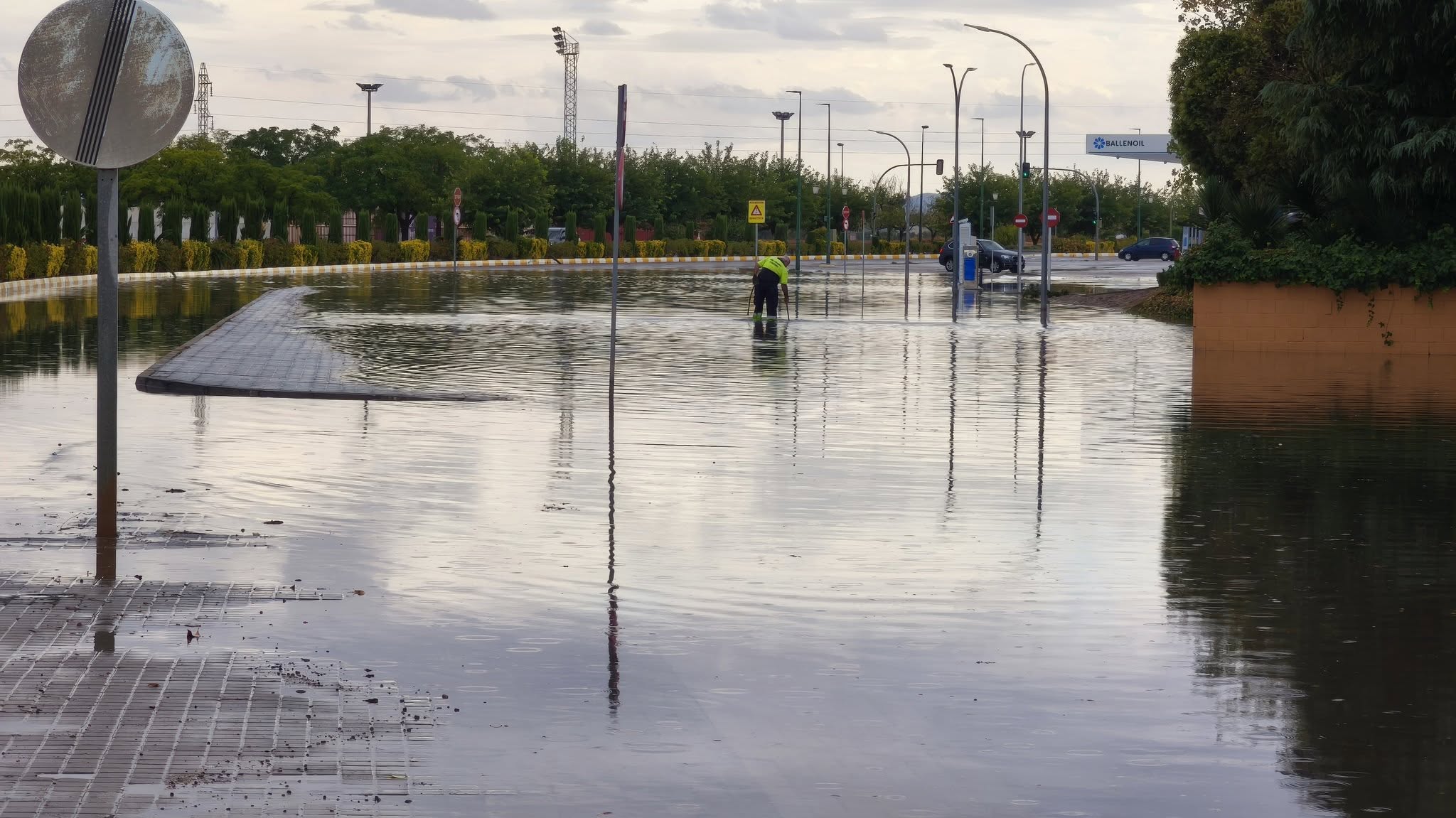 Manzanares Regresa a la Normalidad Post Tormenta: Importantes Acumulaciones de Agua Provocadas, Afirma el Alcalde Julián Nieva