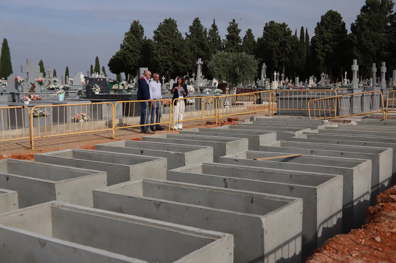 Nuevo Columbario Enaltecera Cementerio Local en Conmemoración del Día de Todos los Santos