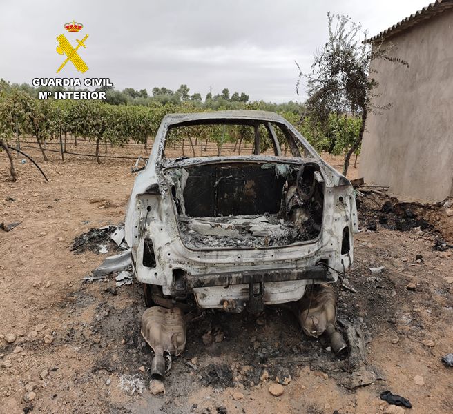 Detenido en Manzanares por simular el robo de su coche y provocar su quema para cobrar el seguro
